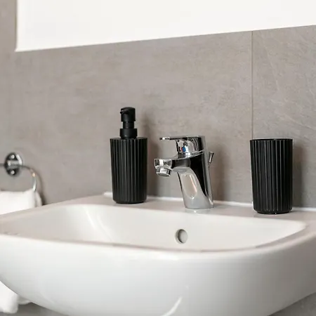 Nrv 567 Xl Διαμέρισμα Möderbrugg